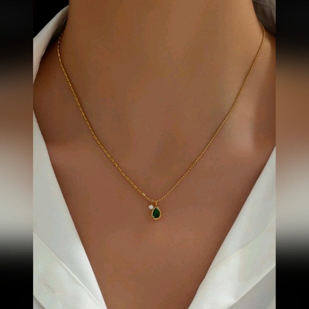 Gold Water Drop Cubic Zirconia Pendant Necklace